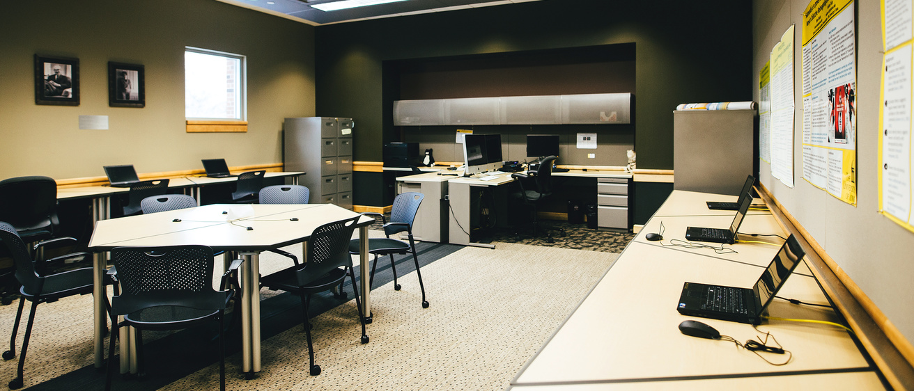 Research lab in the School of Journalism and Mass Communication